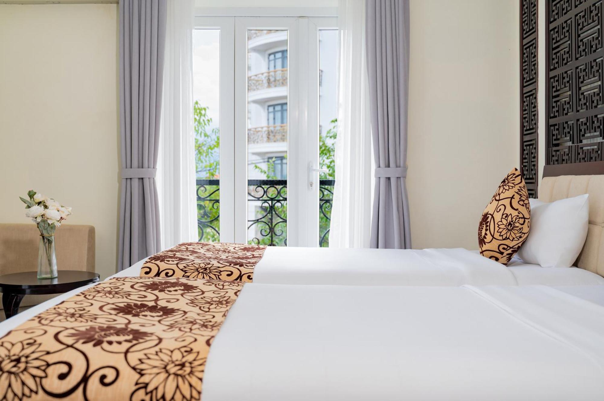 Canal House Отель Хойан