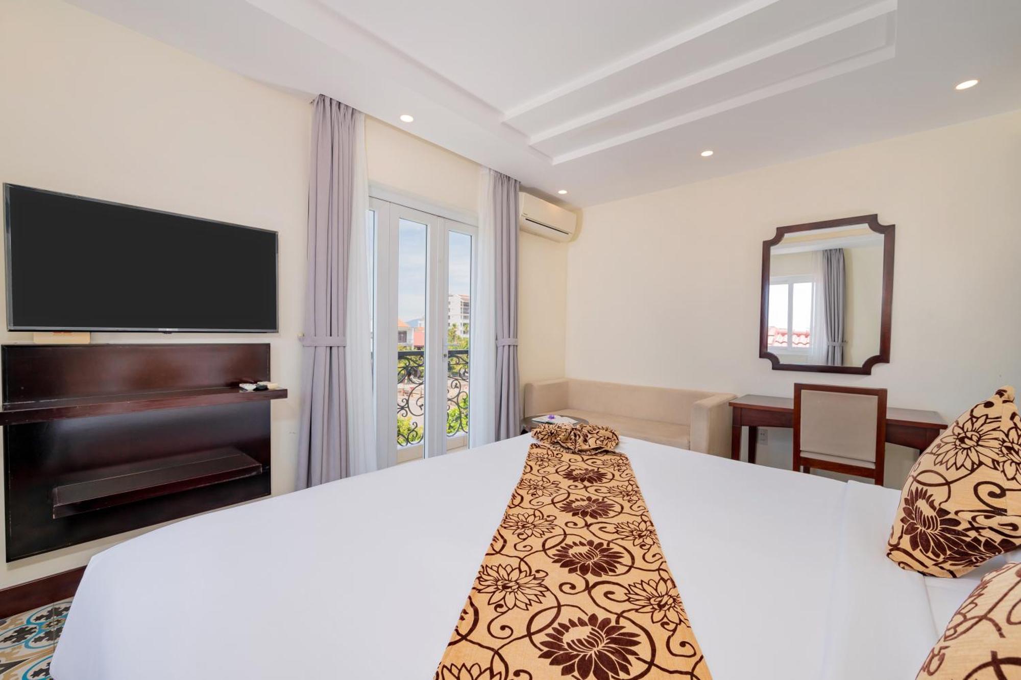 Отель Canal House Хойан