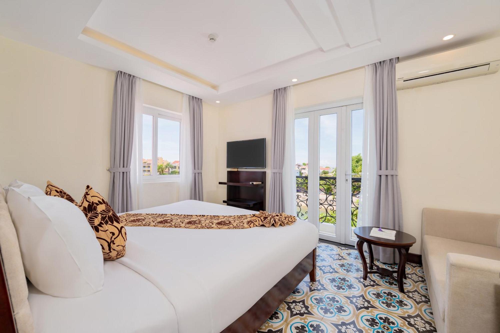 Canal House Riverside By Haviland 3*